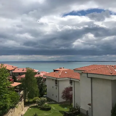 Breeze Nadezhda Apartamento *